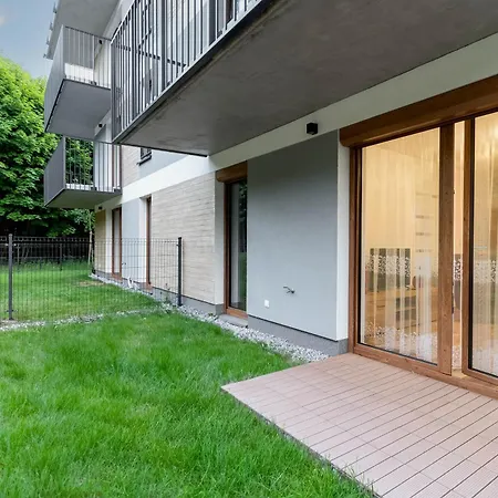 Czerwone Maki Apartment With Garden By Bookinghost-2